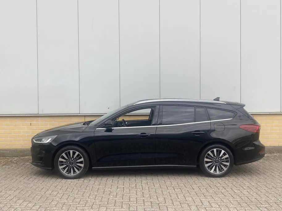 Ford Focus 1.0 EcoBoost Hybrid 155pk Automaat TitaniumX Wagon Groot Navigatie - Winter pakket - AGR bestuurdersstoel