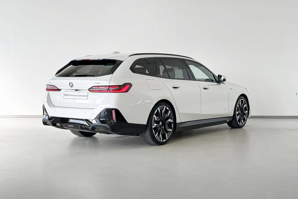 BMW i5 Touring eDrive40 Innovation Pack M Sportpakket Pro