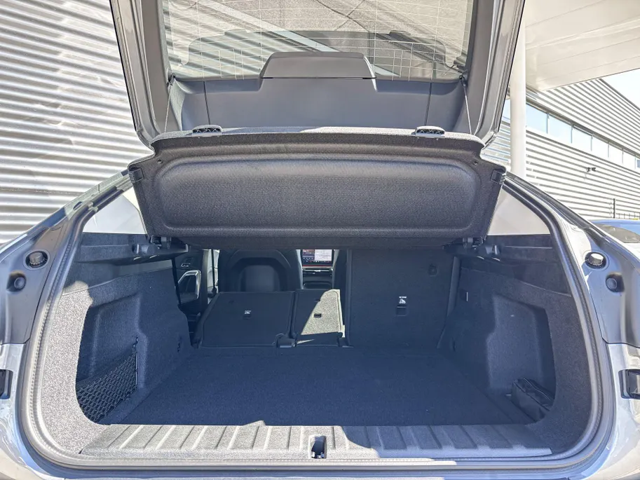 BMW iX2 eDrive20 67 kWh