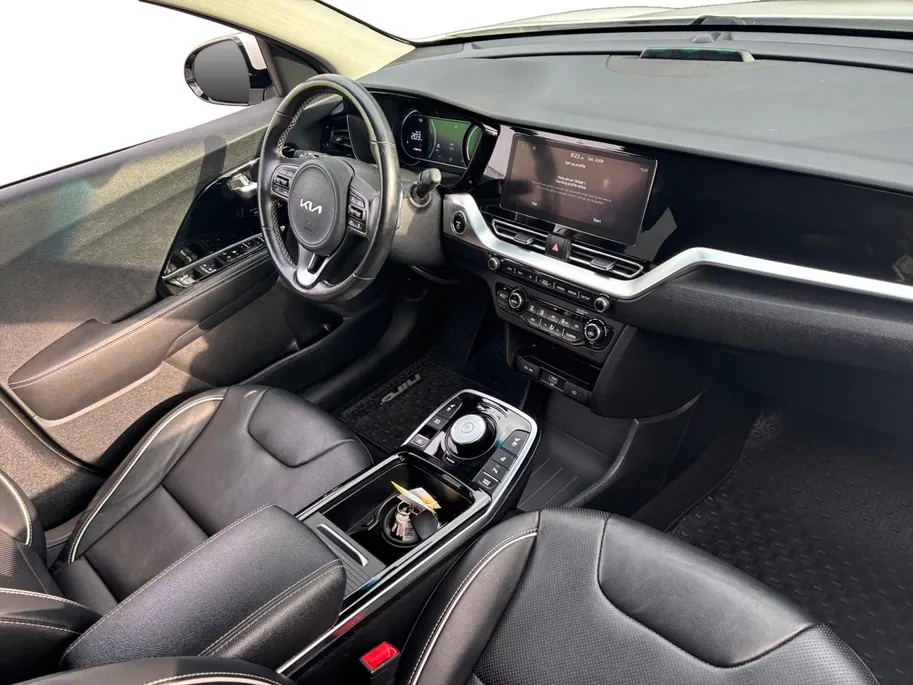 Kia e-Niro ExecutiveLine 64 kWh | Trekhaak | JBL | Memory stoelen | Stoel/stuurverwarming | Stoel ventilatie |