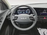 Kia Niro EV Light Edition 64.8 kWh | 1e Eigenaar | Fabrieksgarantie | Accu 100% | Lage km stand | Cruise Control Adaptief | Camera | Carplay |NAP