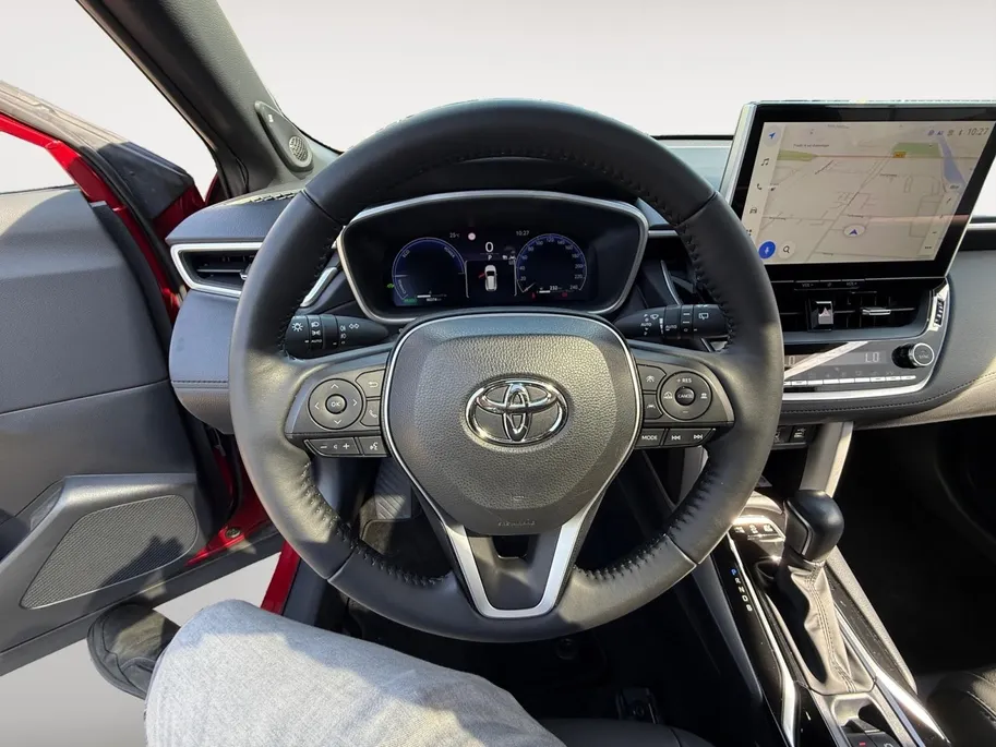 Toyota Corolla Cross 2.0 High Power Hybrid Launch Edition | PANO DAK | LEDER | NAVI | 360 CAMERA | NL-AUTO | STUUR & STOELVERWARMING | ETC...