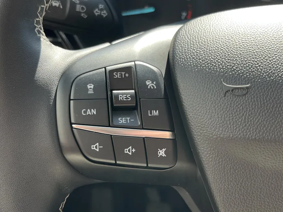 Ford Fiesta 1.0 EcoBoost Hybrid Titanium X