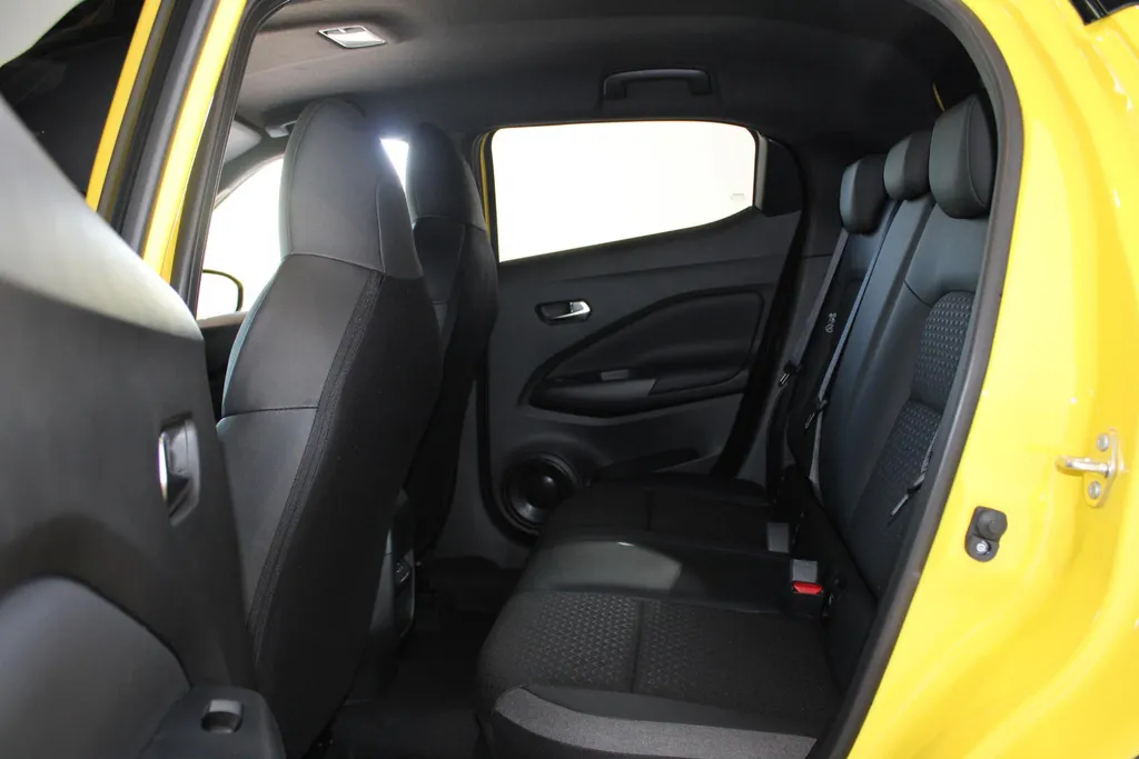 Nissan Juke 1.6 Hybrid N-Connecta | stuurverwarming | Stoelverwarming | Automaat | Achteruitrijcamera | Pdc voor en achter | Cruise controle | Climate Controle | LM wielen | Navigatie | Apple carplay & Android auto |