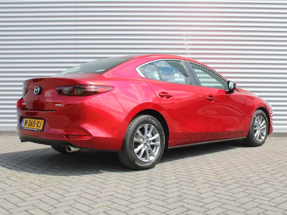 Mazda 3 2.0 e-SkyActiv-G M Hybrid 122 Comfort | Stuur-/stoelverwarming | Camera | Cruise adapt. | Clima | 16' LM | HUD | LED | Dodehoek detectie |