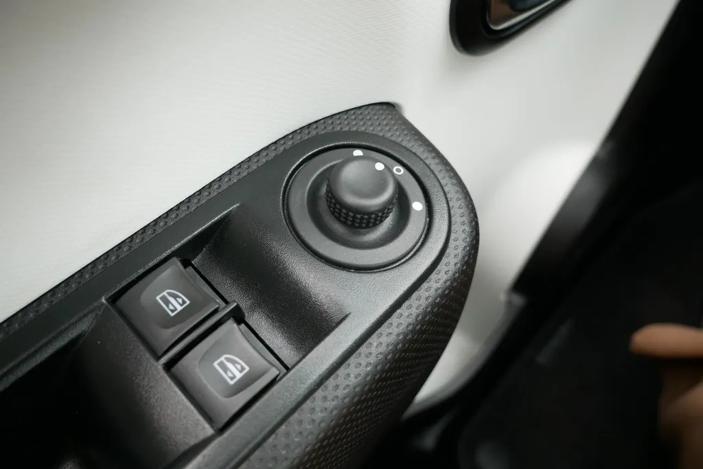 Renault Twingo Z.E. R80 Collection *Automaat*Navi*Climate*Parkeersensoren*Hoge instap*Kleine Draaicirkel!