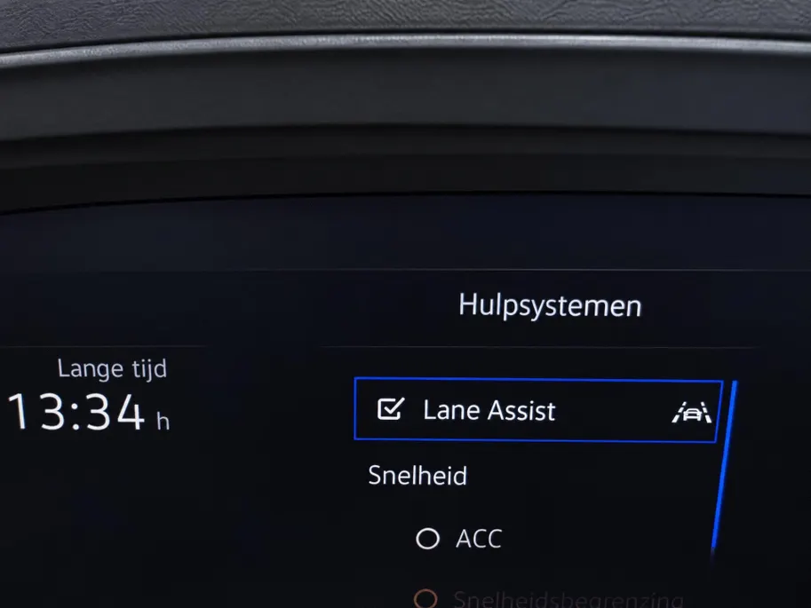 Volkswagen Tiguan 1.4 TSI eHybrid R-Line Business+ · Panoramadak · Trekhaak · 360°Camera · Apple/Android Car Play