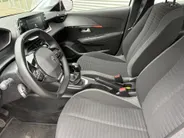 Peugeot 208 1.2 PureTech Active | Navigatie | Airco | Cruise | Rijstrooksensor met correctie | DAB | Apple Carplay/Android Auto