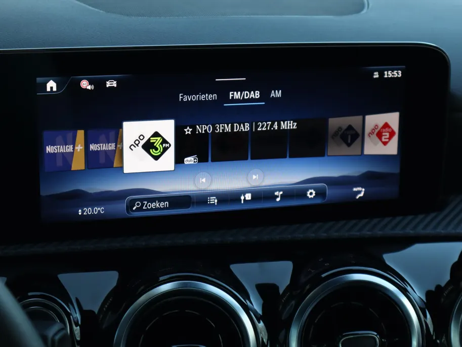 Mercedes-Benz CLA Shooting Brake 180 Star Edition l Keyless l Achteruitrij camera l Stoelverwarming