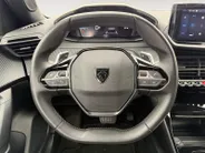 Peugeot 2008 1.2 PureTech 130 Allure | Automaat | Parkeersensoren voor en achter | Acteruitrijcamera | Apple carplay & Android auto | Cruise control | Navigatie | Trekhaak | Bovag garantie |
