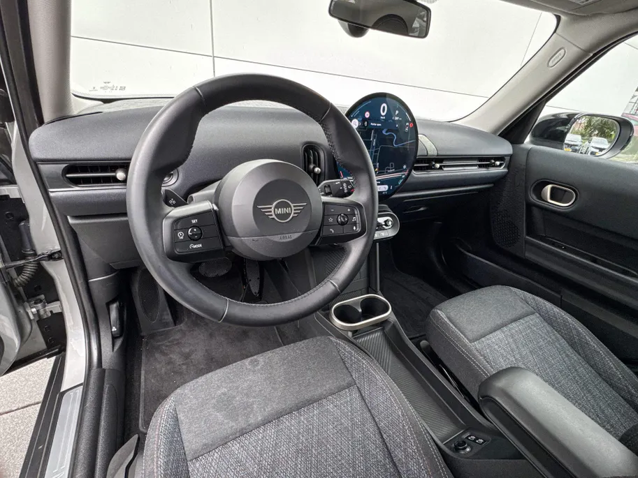 MINI Cooper 5-deurs Cooper C Essential