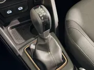 Dacia Duster 150PK TCe Extreme Automaat | Navigatie | Apple Carplay/Android Auto | Cruise Control | Climate Control | Lichtmetalen Velgen | Dodehoek detectie | Licht & Regen Sensor |