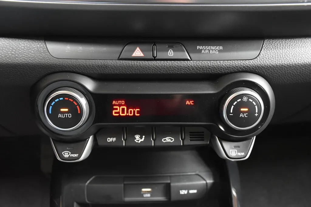 Kia Stonic 1.0 T-GDi MHEV 100pk DCT7 DynamicPlusLine
