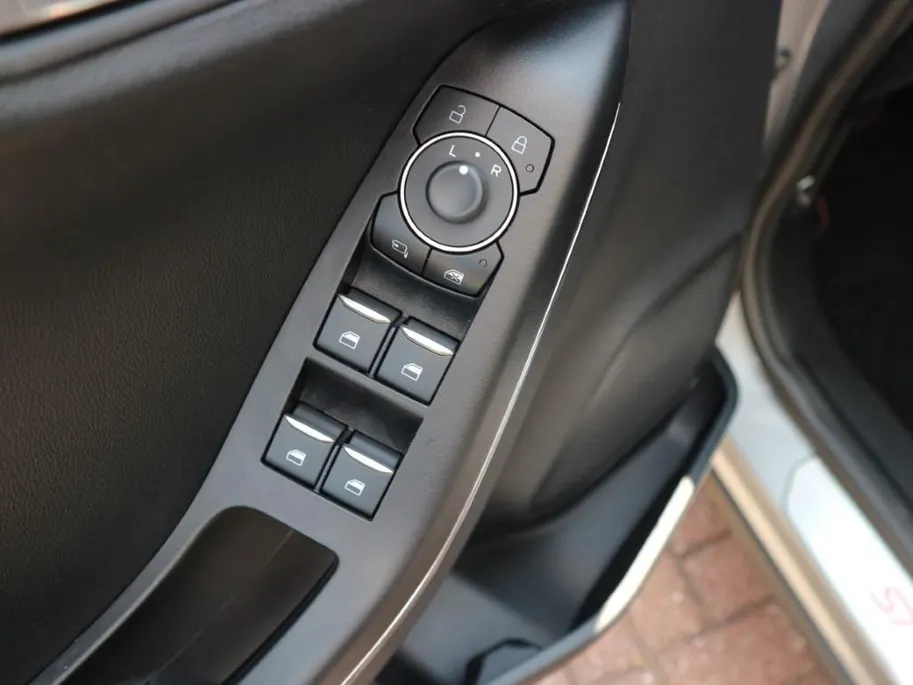 Ford Puma 1.0 EcoBoost Hybrid ST-Line X | CAMERA | ADAP CRUISE | BLIS | WINTER |