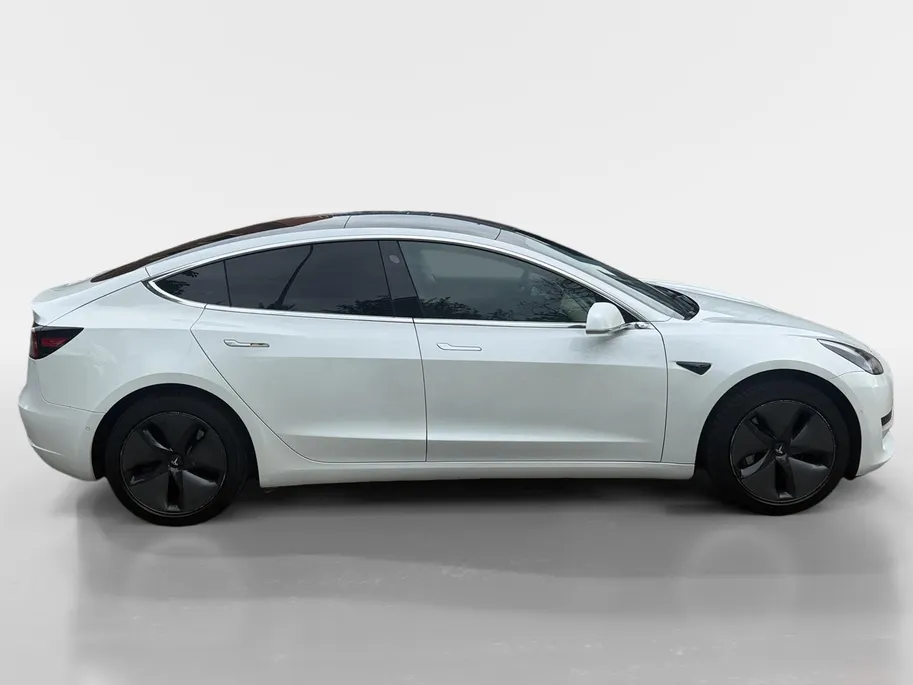 Tesla Model 3 Standard RWD Plus 60 kWh 87,8% SoH | 448Km Actieradius | Goed onderhouden! | Panoramadak | Elektr. Stoelen | Autopilot | 12 maanden garantie! |