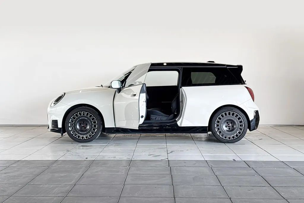 MINI Cooper 3-deurs Electric SE John Cooper Works Uitvoering Pakket XL