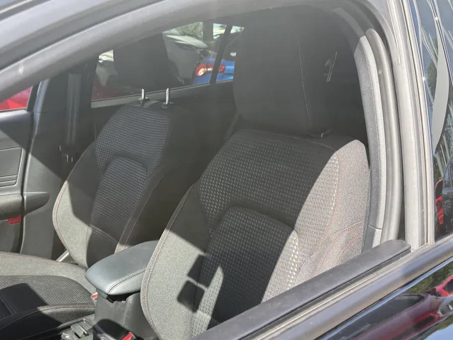 Ford Focus Wagon 1.0 EcoBoost Hybrid ST Line