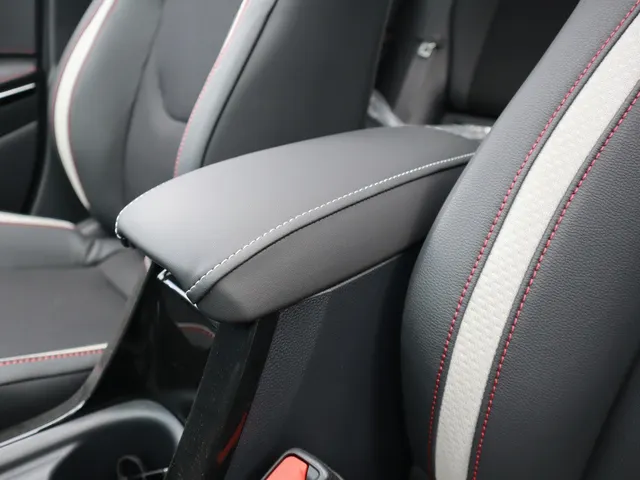 Toyota Corolla Touring Sports Hybrid 140 GR Sport | Schuif/Kantel Dak | Headup Display | Apple/Android Auto |