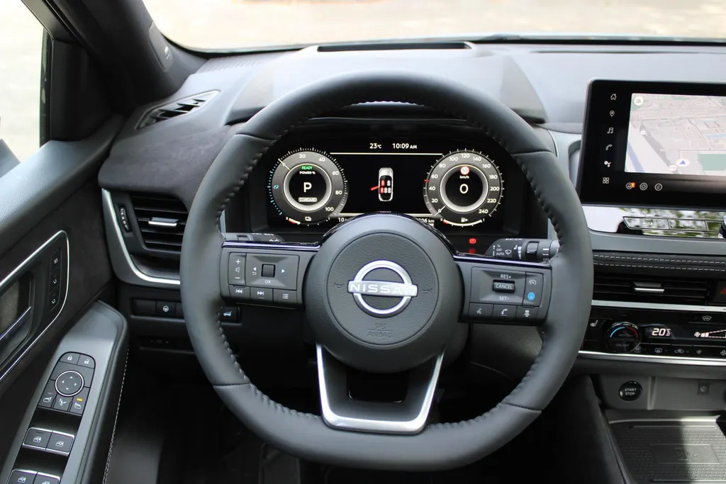 Nissan QASHQAI 1.3 MHEV Xtronic Tekna Plus | 1800KG TREKGEWICHT | €5.000,- VOORRAAD KORTING! | FULL OPTION |