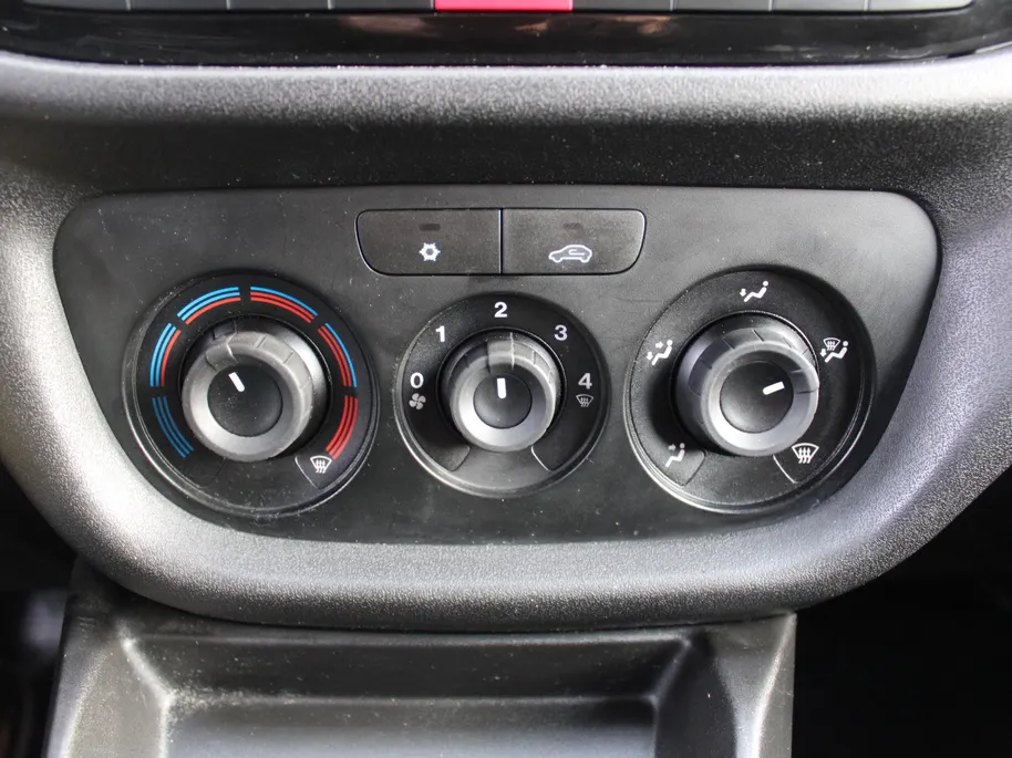 Fiat Doblò Cargo 1.6 MJ L1H1 S Trekking | Navi | Cruise | Airco | Parkeersensoren achter | Apple Carplay/Android Auto | Dealeronderhouden |