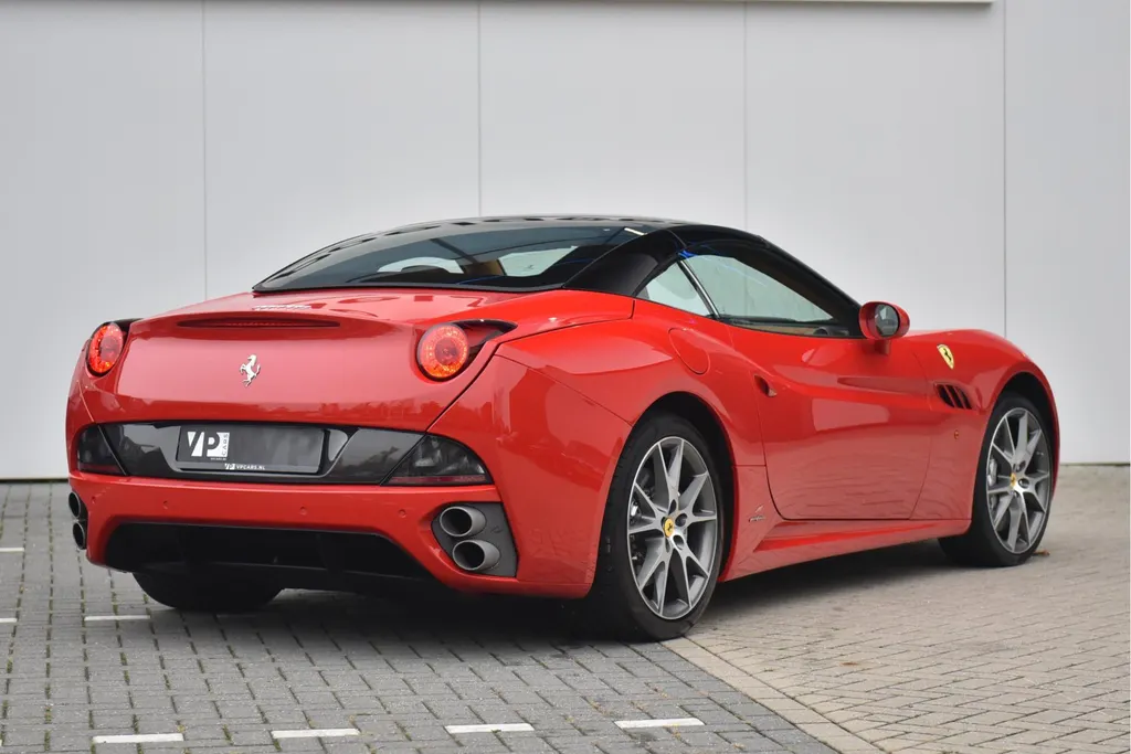 Ferrari California 4.3 V8 HELE