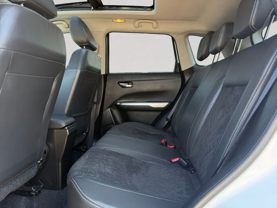 Suzuki Vitara 1.4 Boosterjet Style Smart hybrid | Panoramadak | Camera | Apple/android