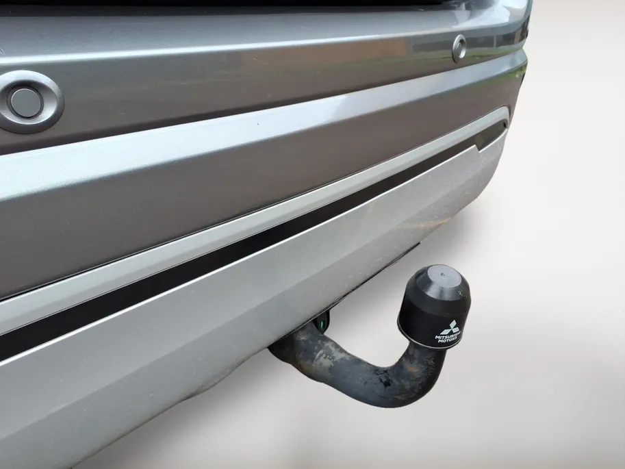 Mitsubishi Outlander 2.4 PHEV Pure Automaat | Trekaak | Andriod/Apple car play