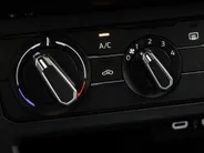 Volkswagen Taigo Life Edition 1.0 TSI 95 pk 5 versn. Hand · Achteruitrijcamera · parkeersensoren achter · Prijs is inclusief inruilpremie · MEGA SALE