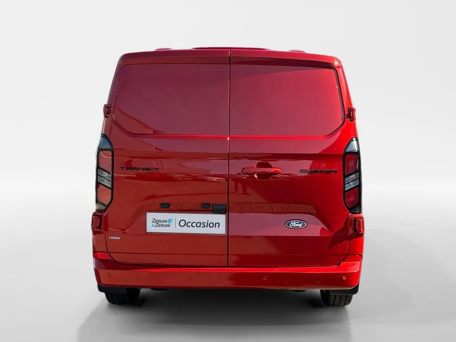 Ford Transit Custom 320 2.5 PHEV L2H1 Limited | NL auto | Automaat | Elektr. Trekhaak | Adapt. Cruise control | BLIS | Winter pack | Navigatie | Apple carplay & Android auto | Parkeersensoren voor en achter | Achteruitrijcamera | Bovag garantie |