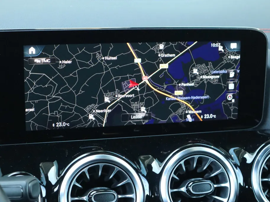 Mercedes-Benz EQA 250 AMG Line 67 kWh