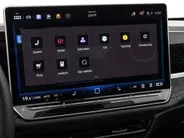 Volkswagen Passat Variant 1.5 eHybrid 272pk DSG R-Line Edition · Panoramadak · Inklap. Trekhaak · 360 Camera · Keyless · Matrix LED · Elek. Achterklep · Head-Up Display · Garantie t/m 13-11-2030 of 100.000km
