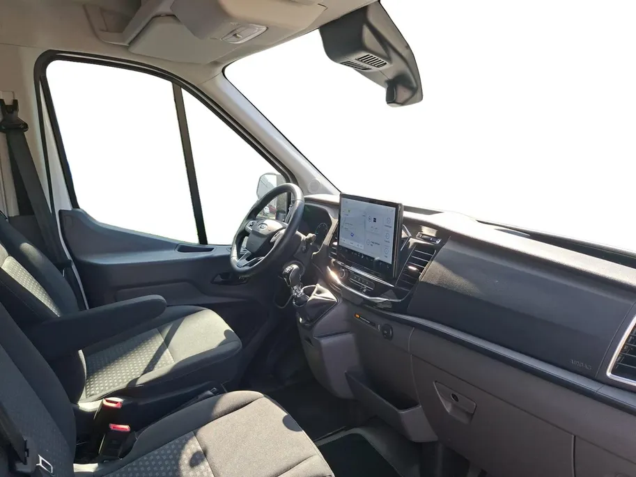 Ford Transit 350 2.0 TDCI L3H2 Trend 130 pk l BPM VRIJ! | Navigatiesysteem| 12' scherm | Trekhaak | Voorruitverwarming l 3-zits | All seasonbanden | Laadruimtebescherming