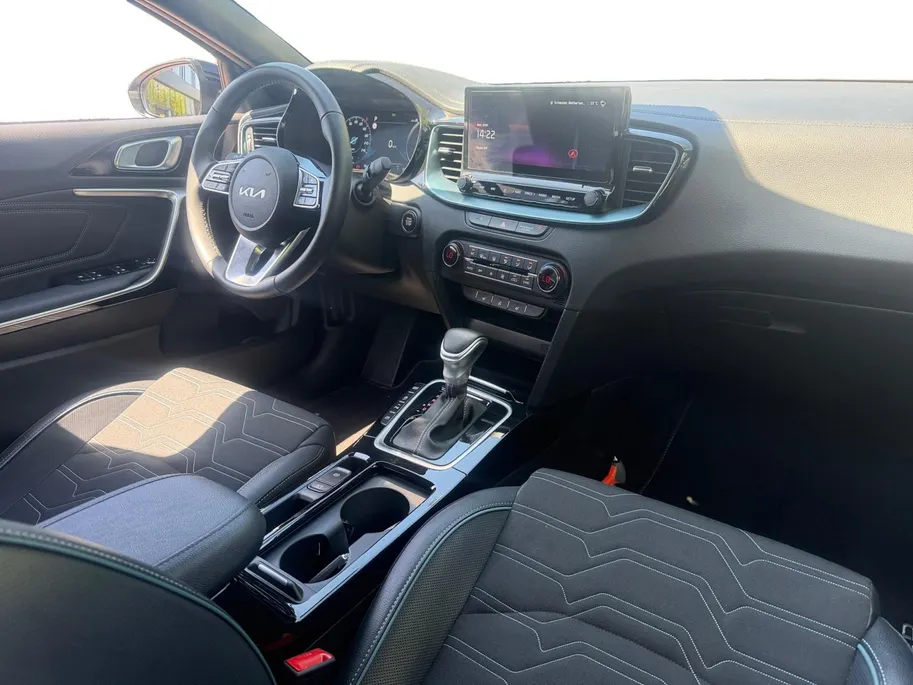 Kia Ceed Sportswagon 1.0 T-GDi MHEV Design Edition AUTOMAAT | STOELVERWARMING | ELEKTRISCHE ACHTERKLEP | RESTERENDE FABRIEKSGARANTIE TM 2032