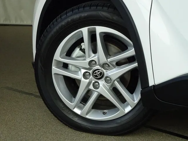Toyota C-HR 1.8 Hybrid 122pk CVT Active | Apple CarPlay | Android Auto | Ada