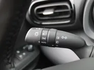 Mazda 2 Hybrid 1.5 Select | Airco | 16' LM | Android / Apple carplay | PDC | Camera | Keyless |
