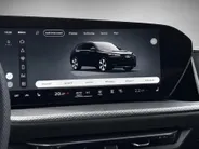 Audi Q5 2.0TFSIe-hybrid 220kW/299PK quattro S Line · Panoramadak · Trekhaak · 360°Camera + Parkeersensoren · Leder · Garantie t/m 17-05-2030 of 120000km.