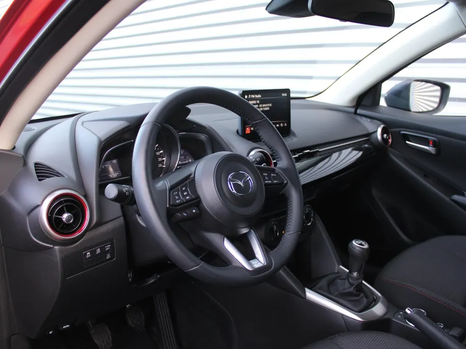 Mazda 2 1.5 Skyactiv-G Sportive | Airco | Cruise | PDC | 16' LM | Camera | 1e eigenaar | Zeer weinig km |
