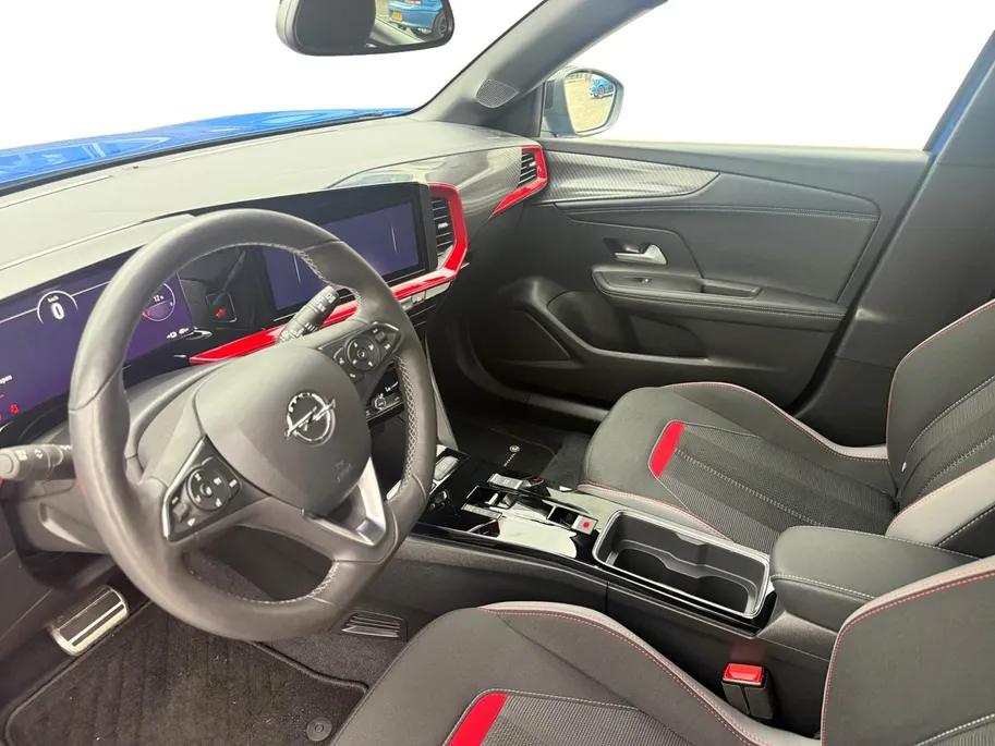 Opel Mokka-e GS Line 50-kWh 11kw bl. | 1e Eigenaar | SOH 99% | Navigatie | Stoel/Stuurverwarming | Adapt. Cruise Control | Apple/Android Carplay | 12 maanden Bovag ! |