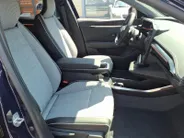 Mitsubishi Eclipse Cross Business Edition 87 kWh Apple Carplay/Android Auto , electronic climate controle , navigatiesysteem , stof/kunstlederen bekleding , voorstoelen verwarmd , warmtepomp.