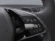 Škoda Enyaq iV 80 150kW/204PK · Panoramadak · 360°Camera · Navigatie · Apple/Android Car Play · Stuur & Stoelverwarming ·