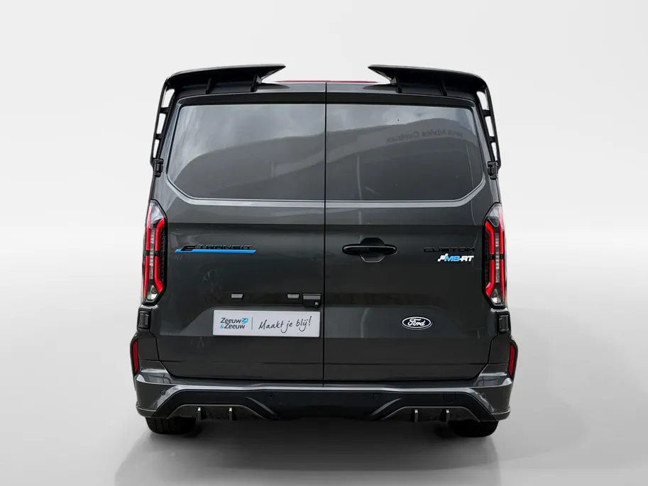 Ford E-Transit Custom 340 L2H1 MS-RT 71 kWh Dubbel Cabine | Nieuw te bestellen | Prijs excl. BTW / Incl. kosten Rijklaarmaken | 278km WLTP Rijbereik | Trekhaak | Adaptieve koplampen | Adaptieve Cruise Control | BLIS | 360 Graden Camera | Dubbele Zijschuifdeuren