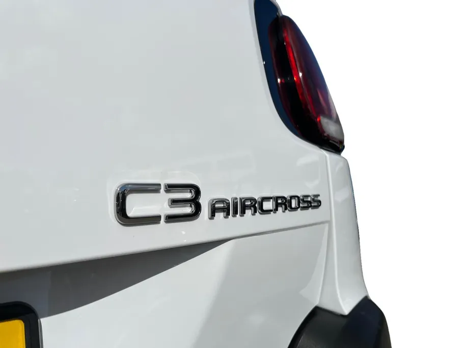 Citroën C3 Aircross 1.2 PureTech S&S Shine | Stoelverwarming | Cruise Control | Parkeersensoren | Parkeer Camera | Climate Control |