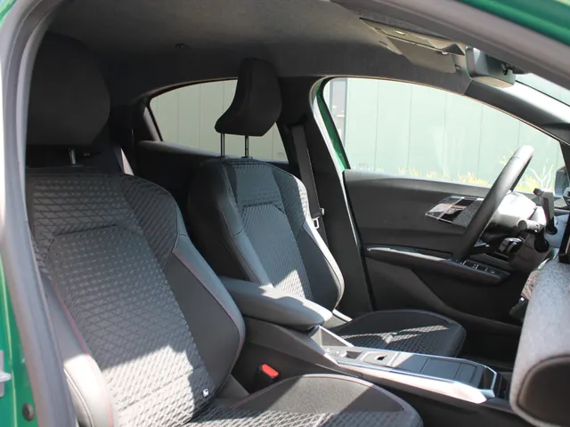 Renault Clio 1.8 Hybrid 160 techno *DEMONSTRATIEWAGEN*