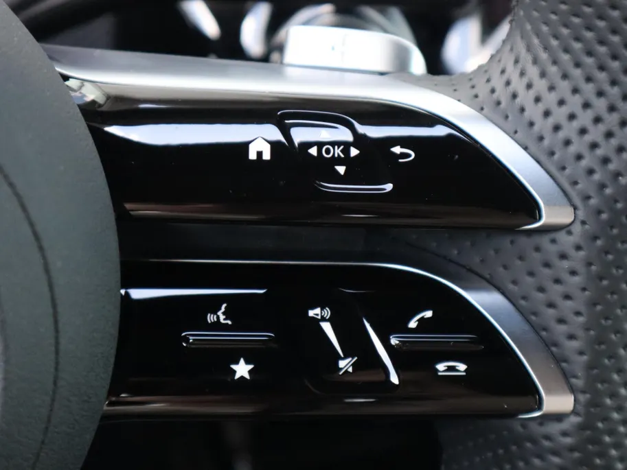 Mercedes-Benz A-Klasse 250 e Business Solution AMG