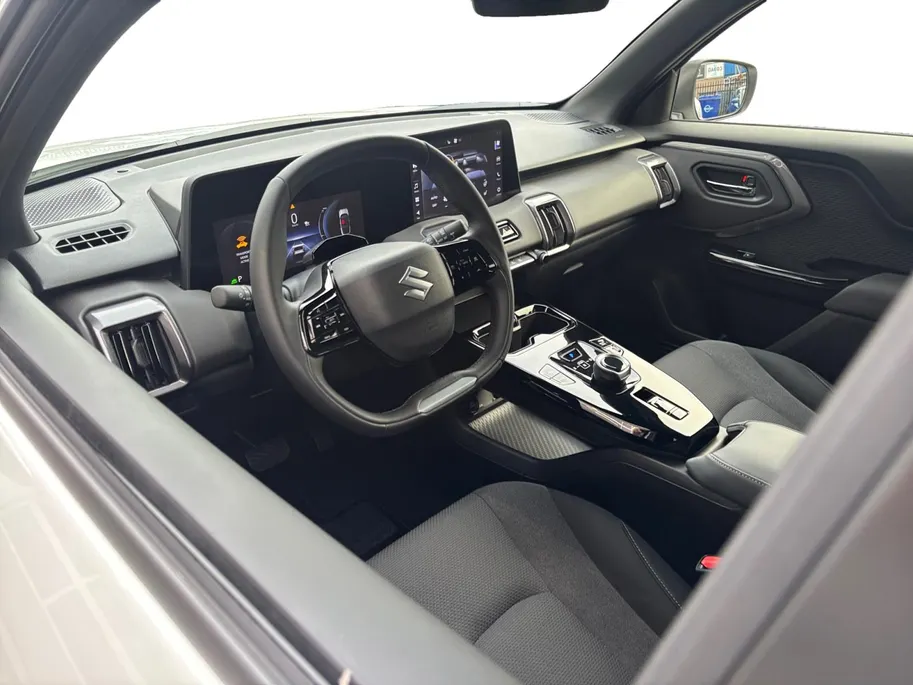 Suzuki e Vitara Select 61 kWh | V.a. €539 in de private lease |