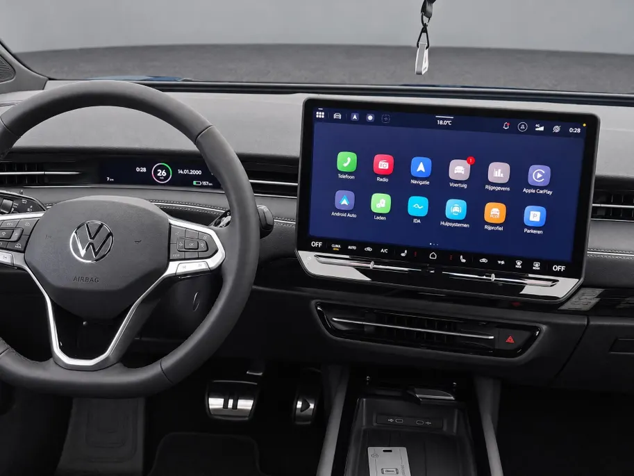 Volkswagen ID.7 Limited Edition Plus 77 kWh accu 286 PK · Trekhaak inklapbaar, met elektrische ontgrendeling · Draadloze telefoonlader ·