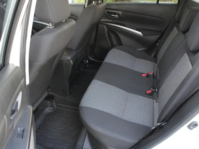 Suzuki S-Cross 1.5 Hybrid Select Automaat | Cruise | Carplay/Android | Camera | Park sens | Lm-Velgen