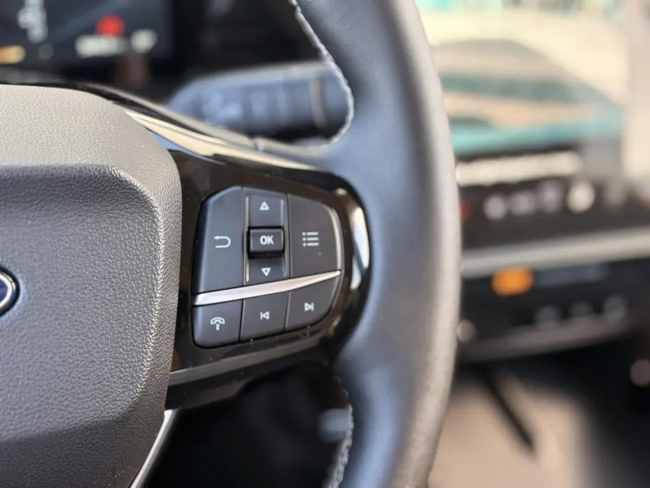 Ford Puma Gen-E Premium 44 kWh DEMO I DRIVER ASSISTANCE PACK I WINTER PACK I MATRIX LED-KOPLAMPEN I APPLE CARPLAY / ANDROID AUTO I