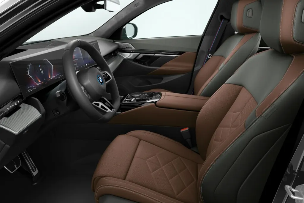 BMW 5 Serie Touring 550e xDrive M Sport Pro Edition