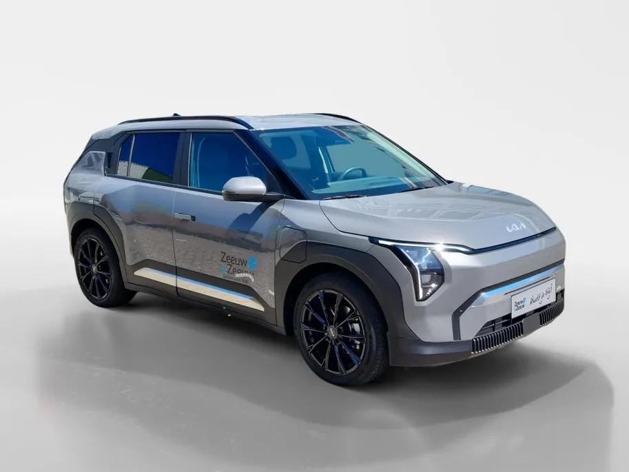Kia EV3 Plus 58.3 kWh | Enkele op voorraad bel voor info | NU MET €3.000,- inruilpremie + €500,- korting op een Kia laadpaal | 2.99% FINANCIAL LEASE